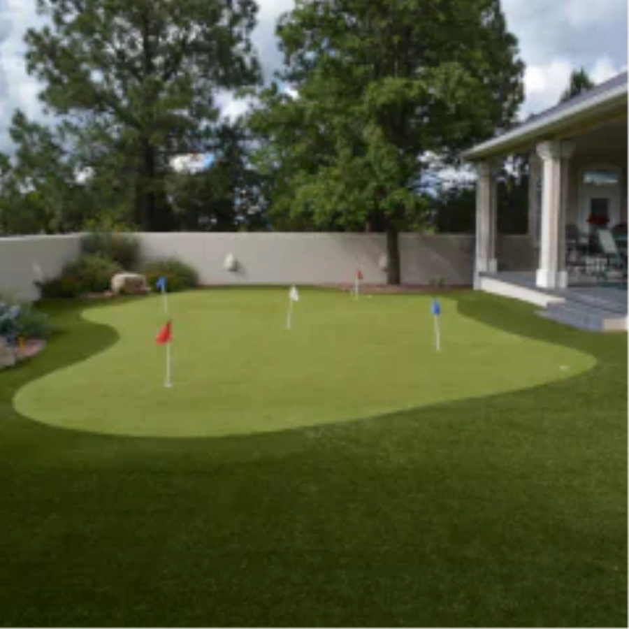 Planning the Ultimate Backyard Putting Green to Fit Your Jacksonville Yard